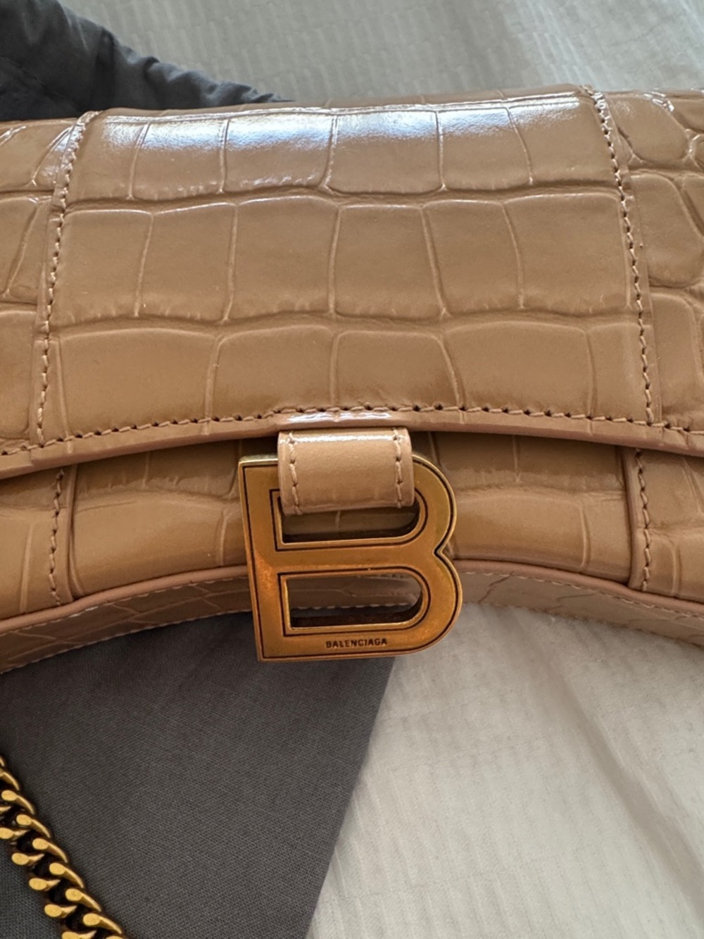 Balenciaga Tan Croc-Embossed Hourglass Chain Wallet - Picture 7 of 7